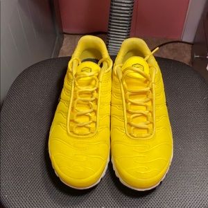 WMNS AIR MAX PLUS TN 'CHROME YELLOW'